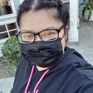 Meet your Posher, Ana